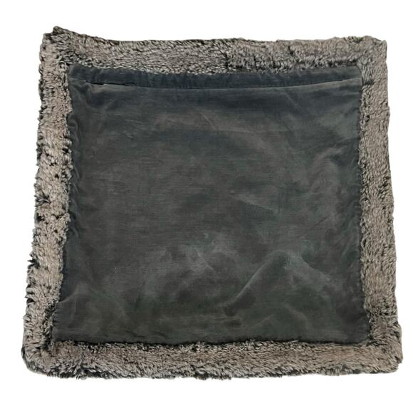 Pottery Barn Pillow Cover Set of 2 Velvet And Faux Fur Trim 20"x 20” Gray - Picture 6 of 10